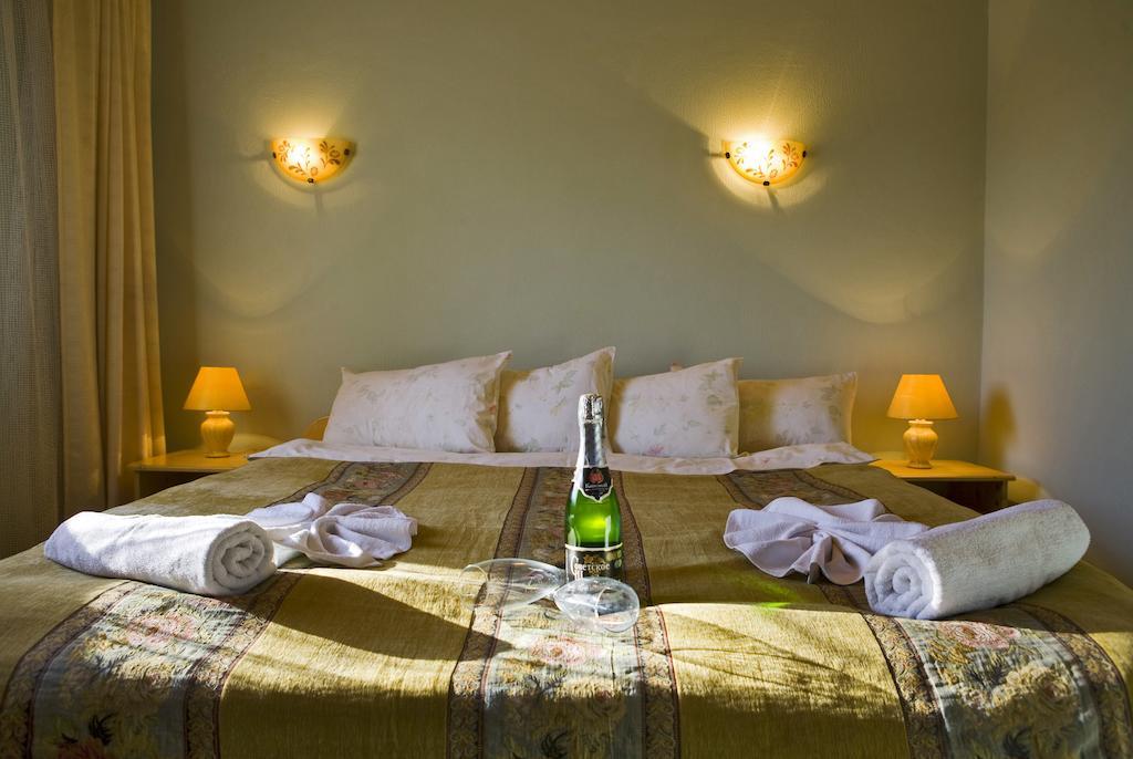 Oberig Hotel Morshyn Room photo